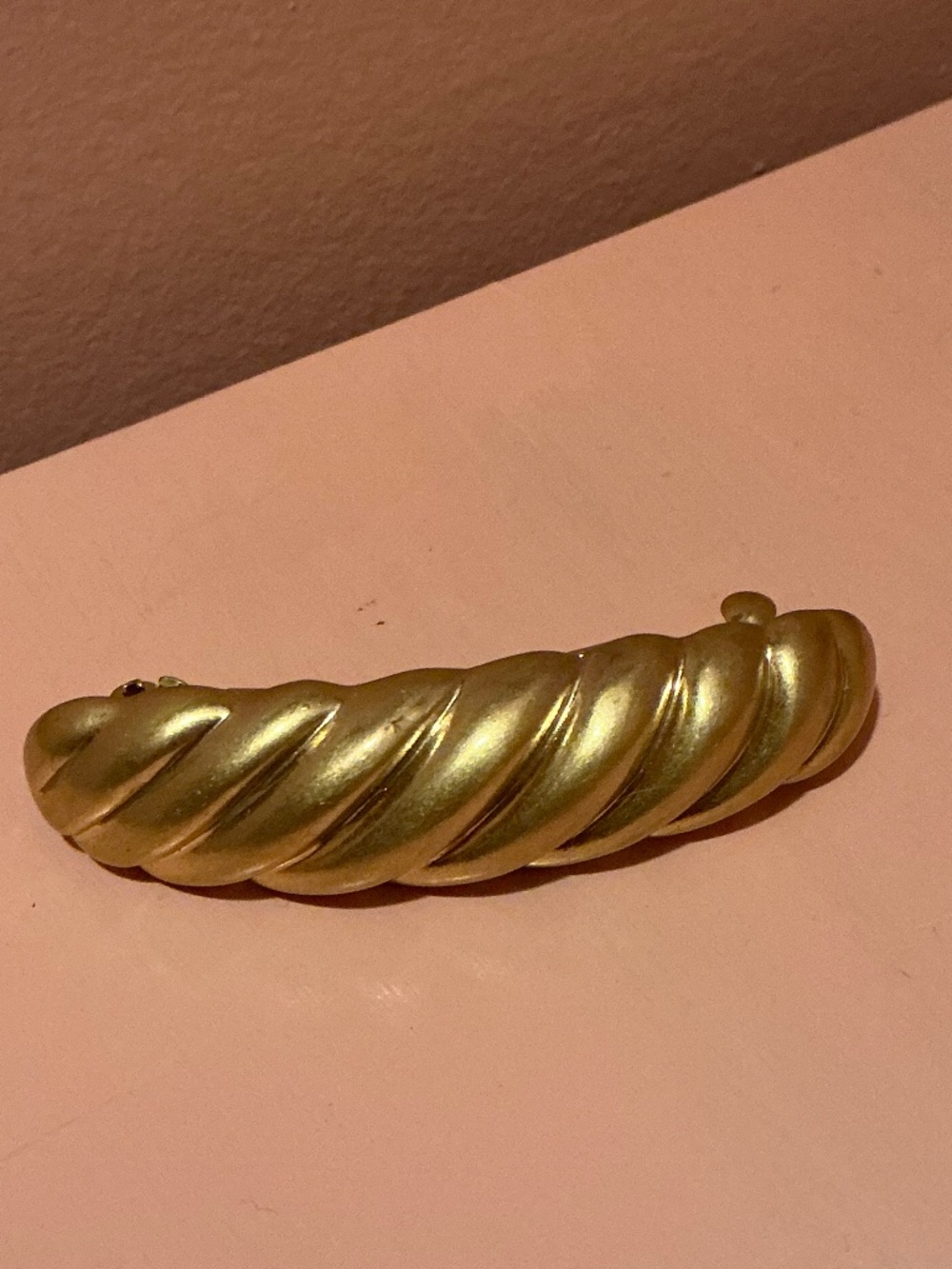 Madewell puffy metal hair clip in vintage gold
